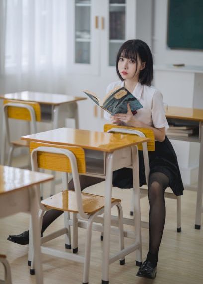18禁美女把腿扒开让我看视频_国产剧全集免费观看