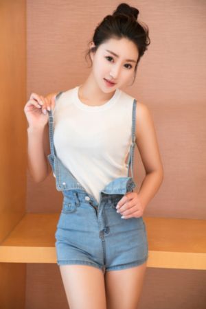国产亚洲制服在线_720电影全集观看