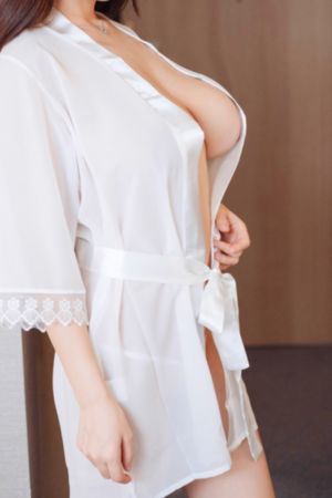 泰国两个女人相爱视频_HD高清视频播放