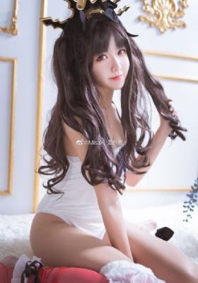 我被八个男人玩到早上_高清高清完整版