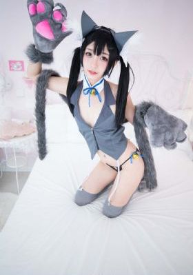 悄悄解开了岳的乳罩第一章_1080P电视剧在线观看
